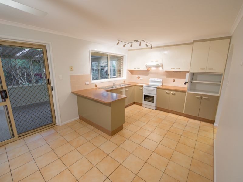 56 Broadmeadow Avenue, Thabeban QLD 4670