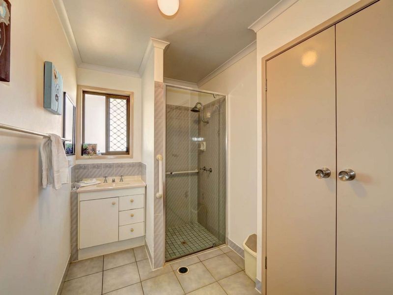 2 Elworthy Street, Bargara QLD 4670