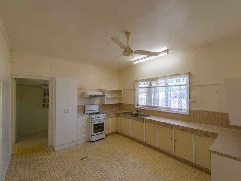 14 Totten Street, Kepnock QLD 4670