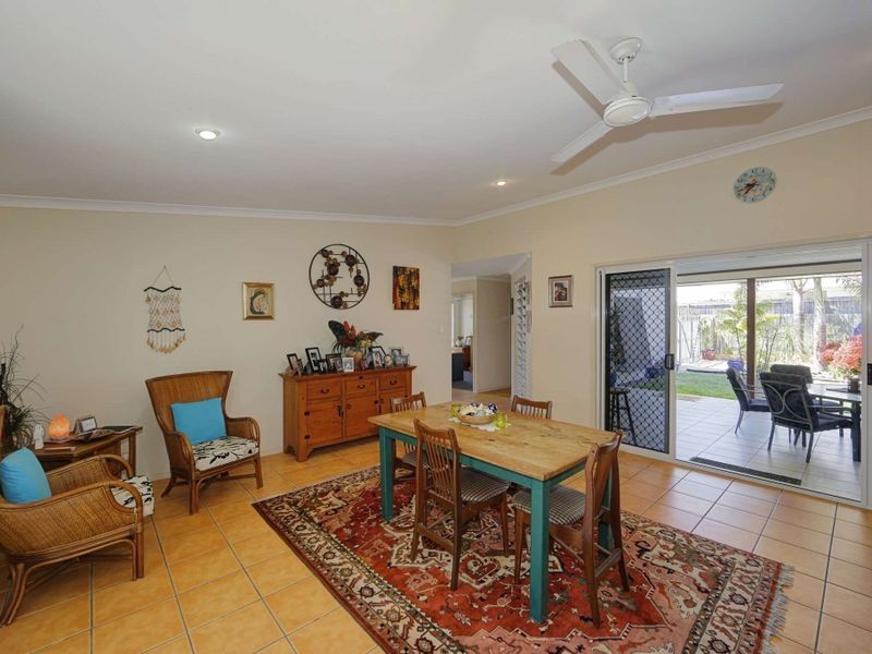 12 Andy Kemp Place, Bargara QLD 4670