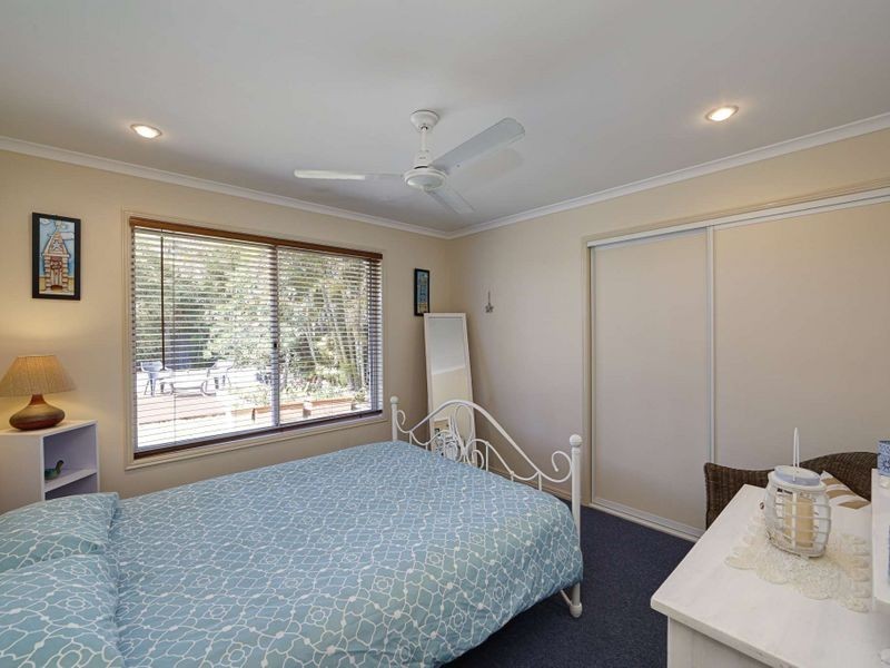 12 Andy Kemp Place, Bargara QLD 4670