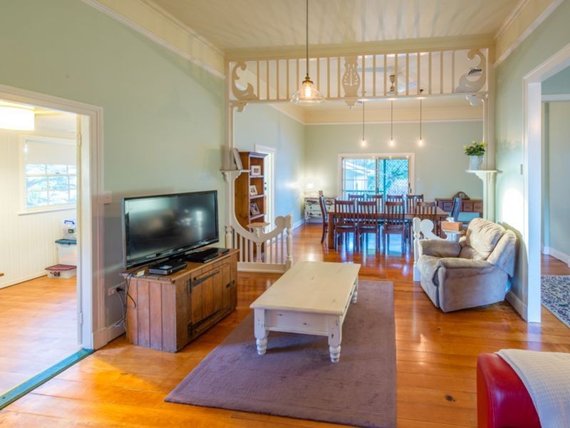 15a Lovers Walk, Thabeban QLD 4670