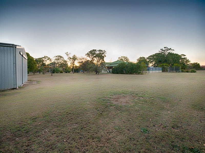 15a Lovers Walk, Thabeban QLD 4670