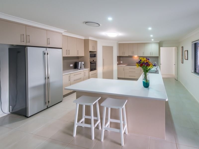 20 Coral Garden Drive, Kalkie QLD 4670