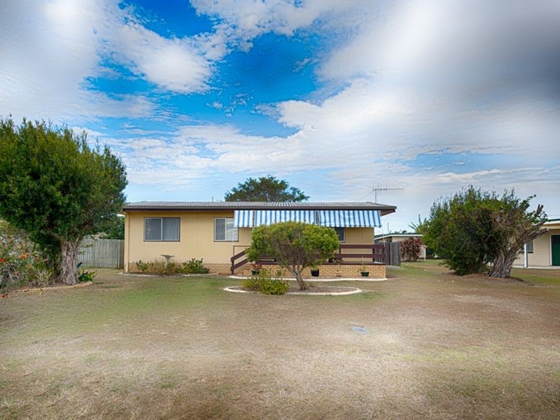 72 Welch Street, Elliott Heads QLD 4670