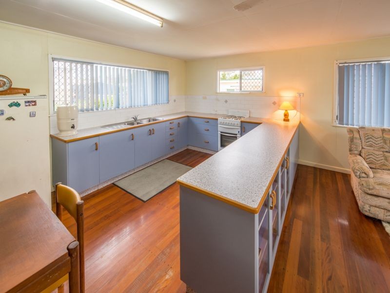 72 Welch Street, Elliott Heads QLD 4670
