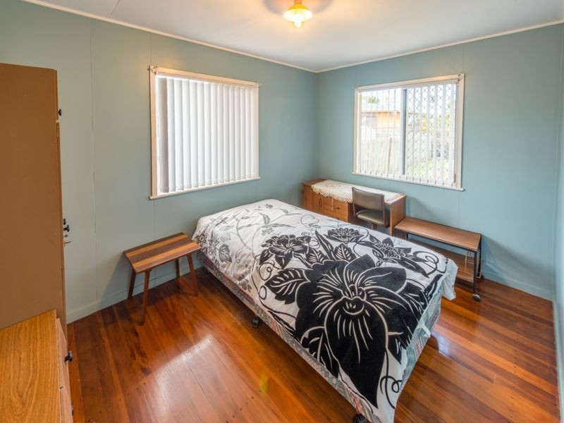 72 Welch Street, Elliott Heads QLD 4670