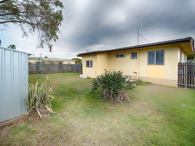 72 Welch Street, Elliott Heads QLD 4670