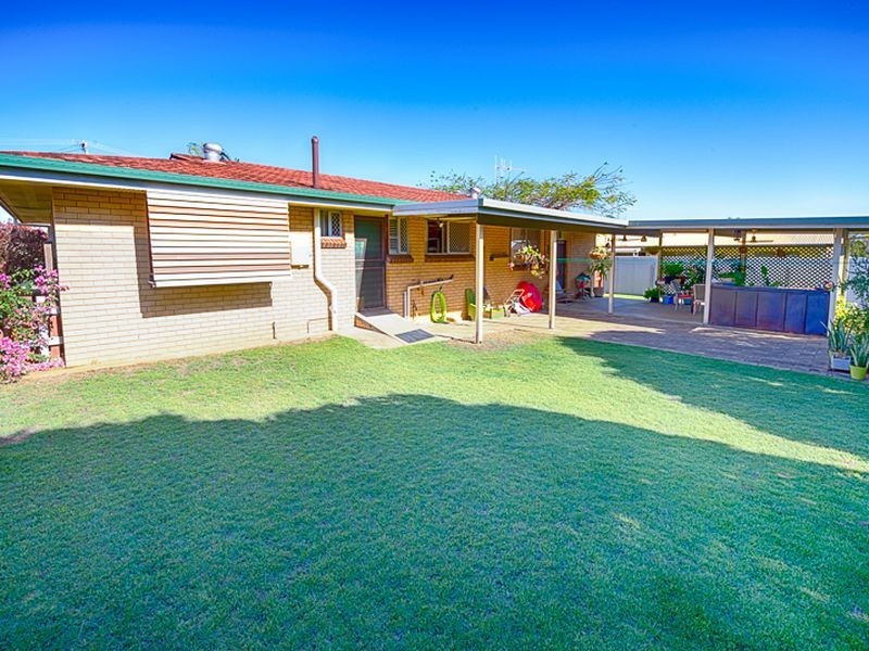 3 Chapman Street, Kalkie QLD 4670