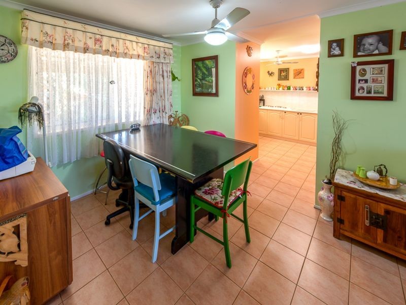 3 Chapman Street, Kalkie QLD 4670