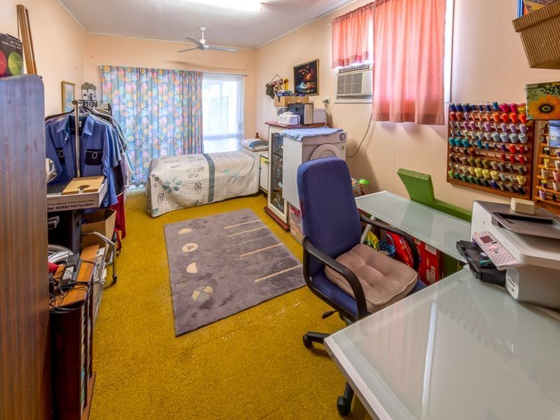 3 Chapman Street, Kalkie QLD 4670