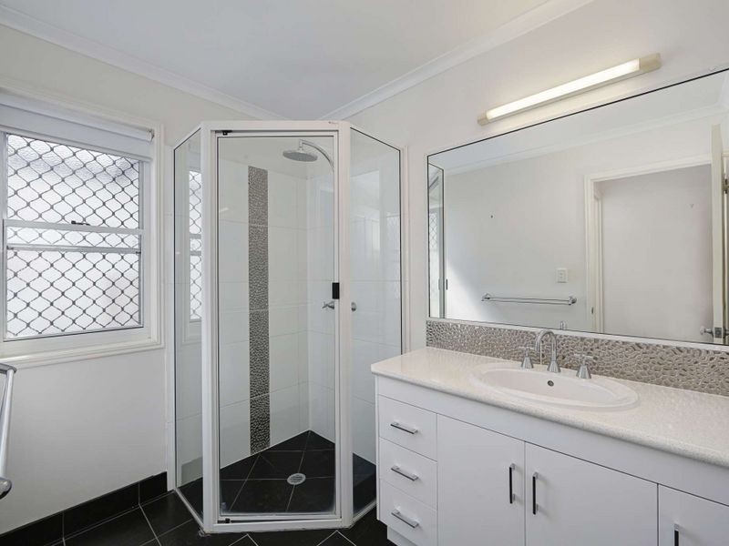 5 Henderson Row, Bargara QLD 4670