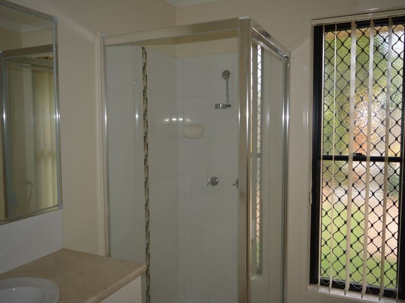 1/3 Robert Street, Bundaberg South QLD 4670