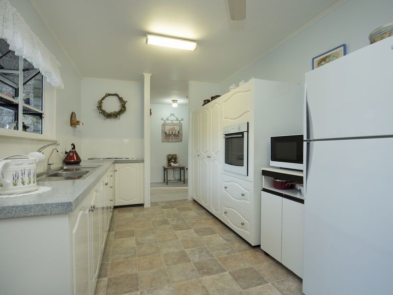 3 Finnis Street, Avenell Heights QLD 4670