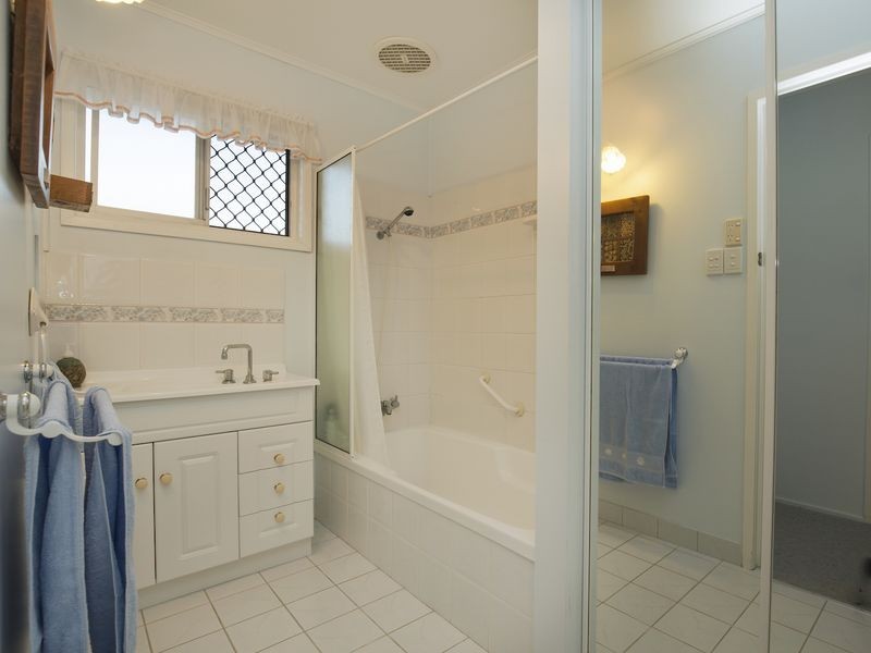 3 Finnis Street, Avenell Heights QLD 4670