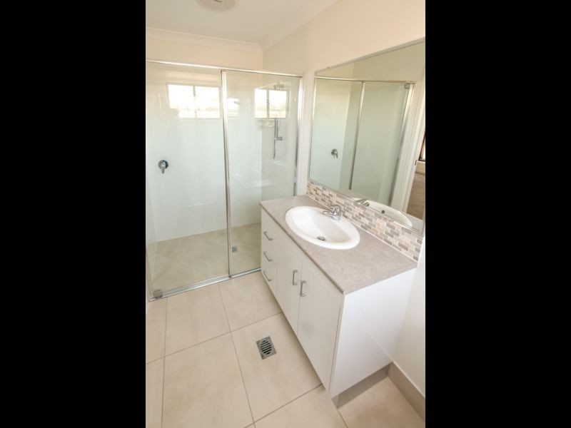 191 Barolin Street, Avenell Heights QLD 4670