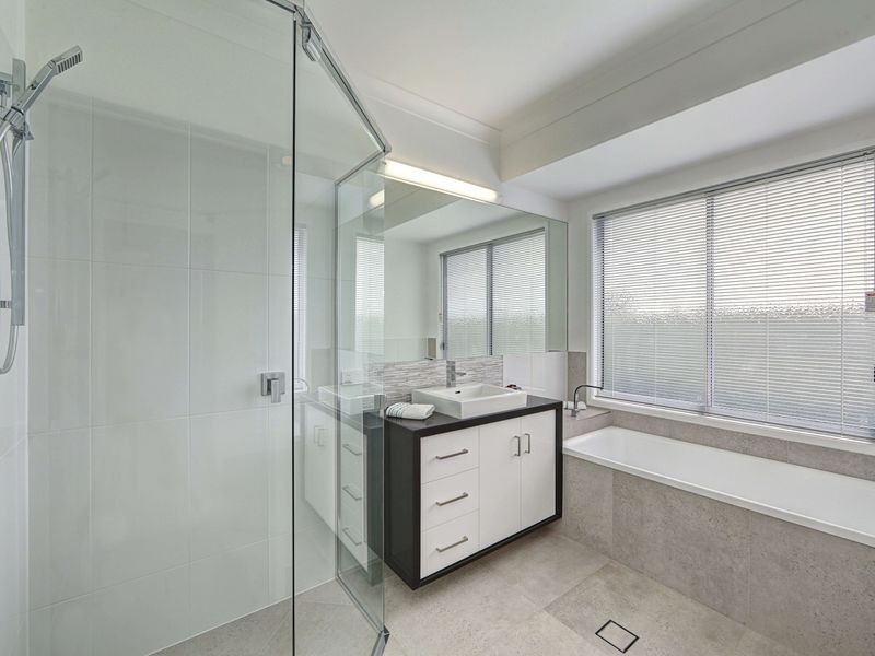 28 Palermo Avenue, Ashfield QLD 4670