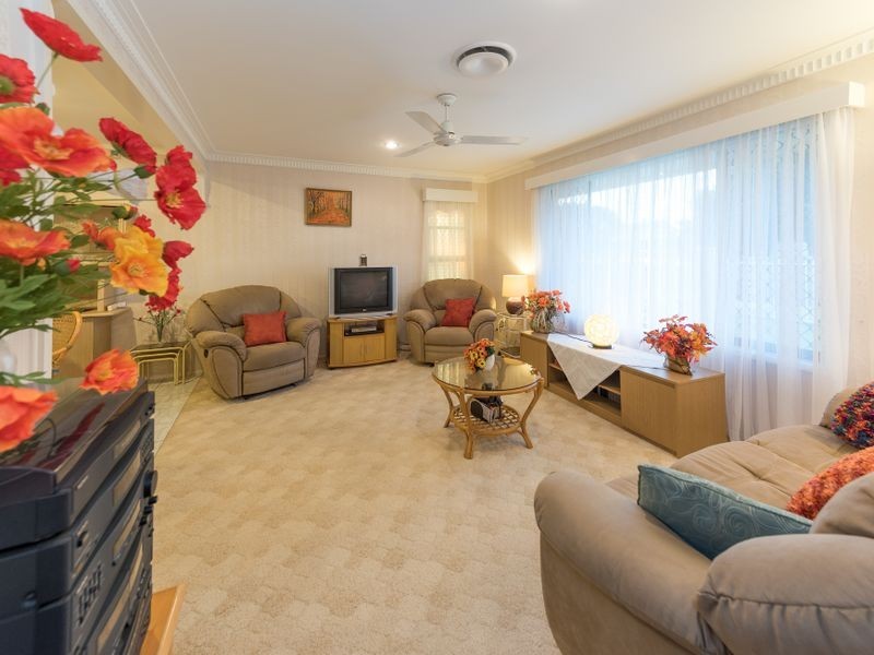 31 Montgomery Street, Svensson Heights QLD 4670