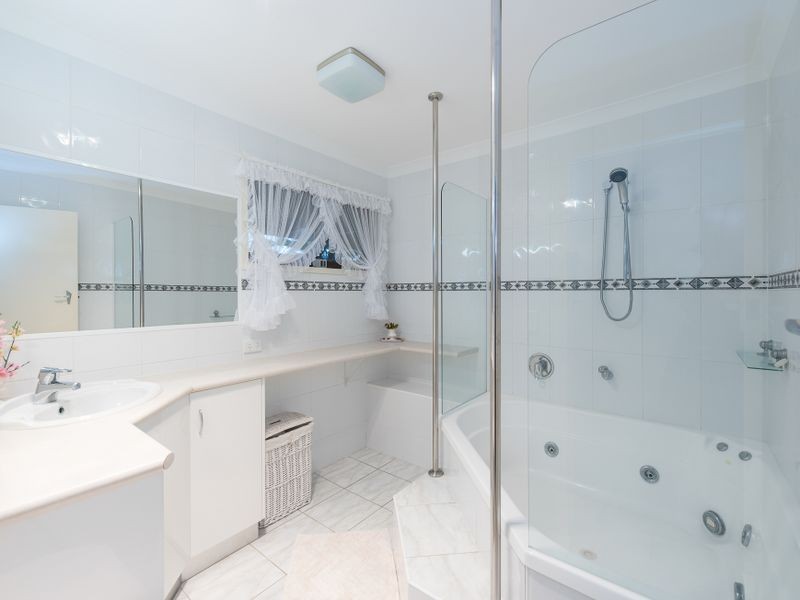 31 Montgomery Street, Svensson Heights QLD 4670