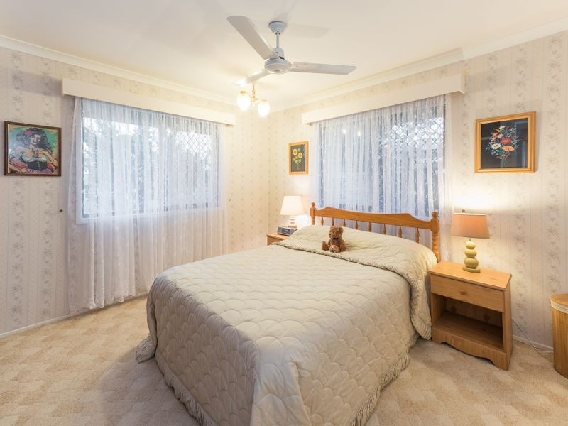 31 Montgomery Street, Svensson Heights QLD 4670