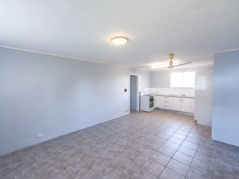 1 & 2/10 Cottell Street, Bundaberg North QLD 4670