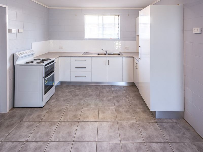 1 & 2/10 Cottell Street, Bundaberg North QLD 4670