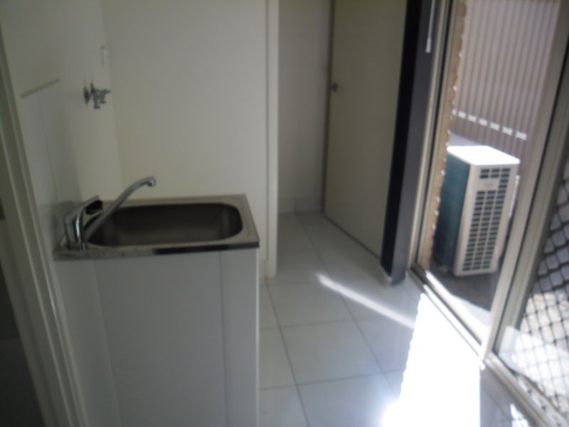 2/54 Avoca Street, Millbank QLD 4670