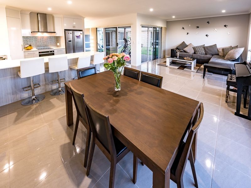 4 Dahlia Court, Kalkie QLD 4670