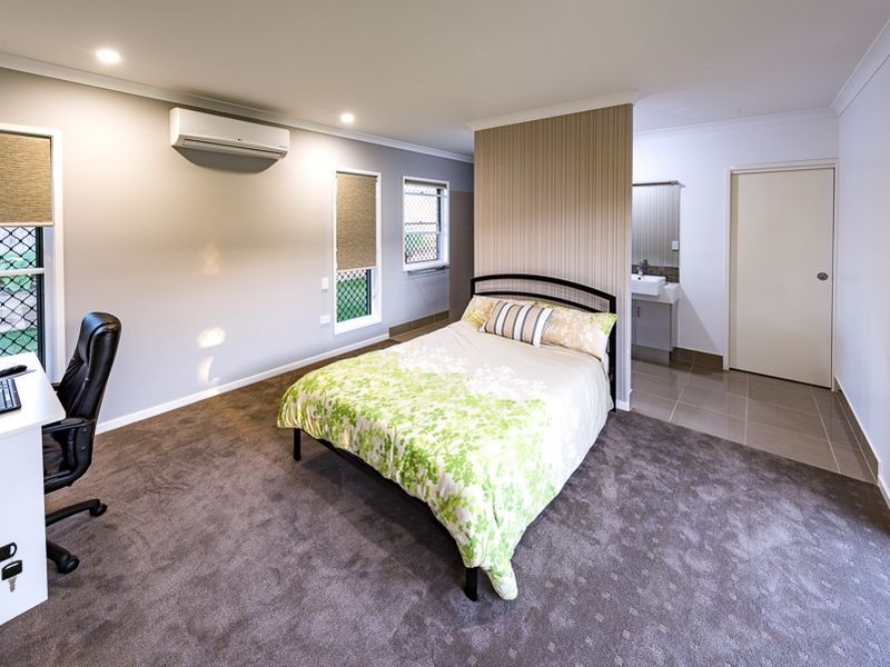 4 Dahlia Court, Kalkie QLD 4670