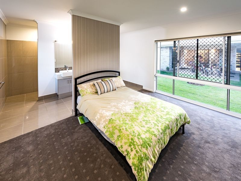 4 Dahlia Court, Kalkie QLD 4670