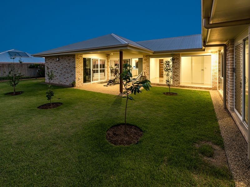 4 Dahlia Court, Kalkie QLD 4670