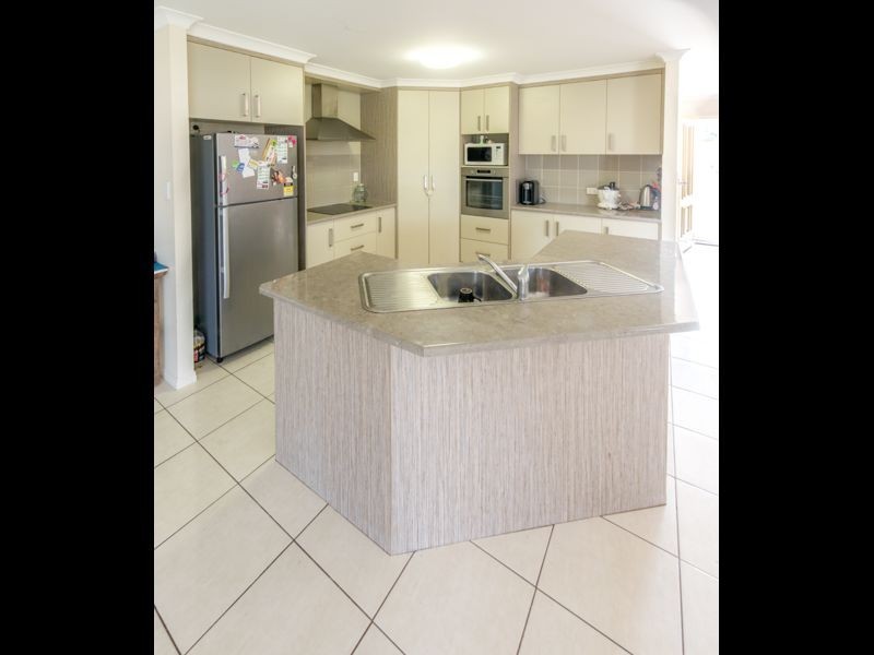 32 Greathead Road, Ashfield QLD 4670