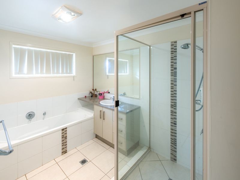 32 Greathead Road, Ashfield QLD 4670