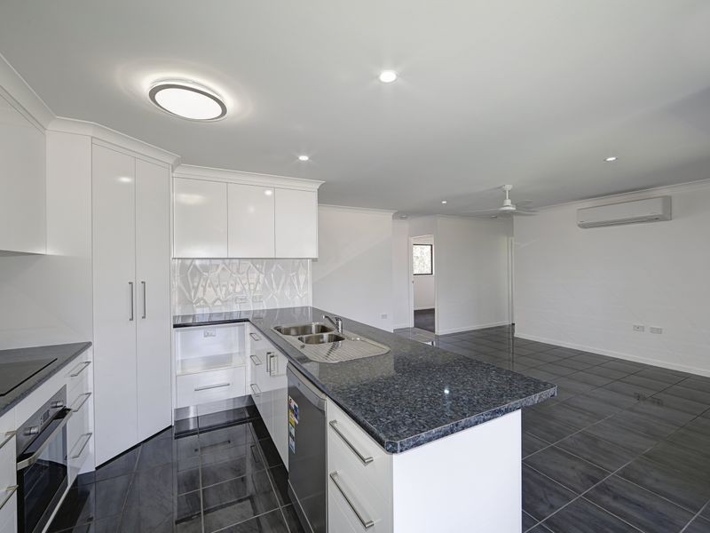 61 Polo Place, Branyan QLD 4670