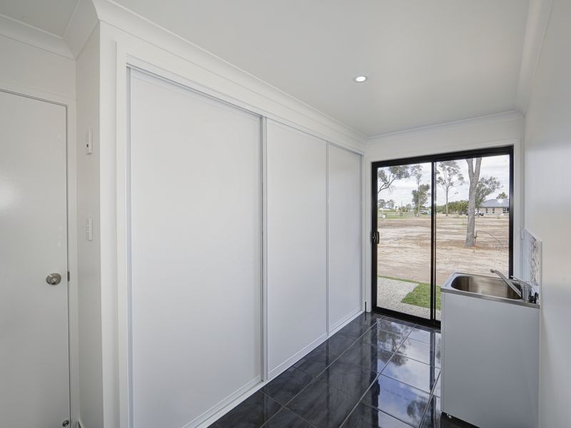 61 Polo Place, Branyan QLD 4670