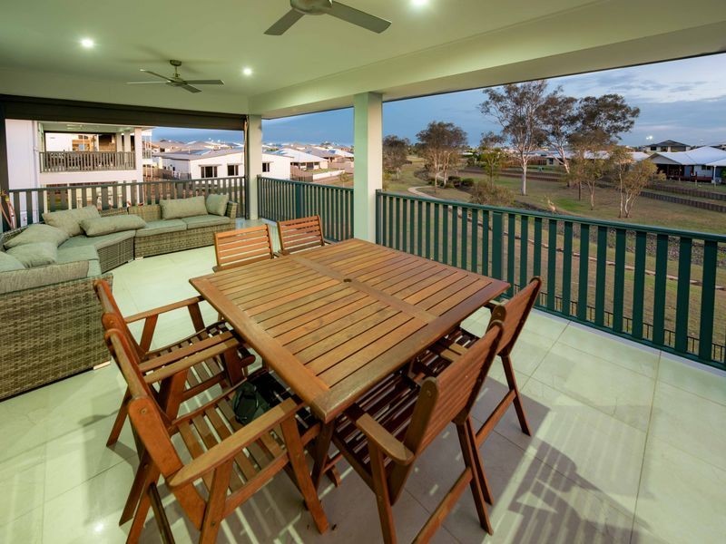 36 Sienna Boulevard, Ashfield QLD 4670