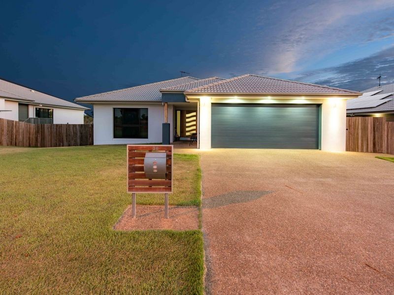 36 Sienna Boulevard, Ashfield QLD 4670