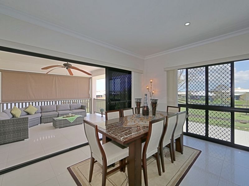 34 Sienna Boulevard, Ashfield QLD 4670