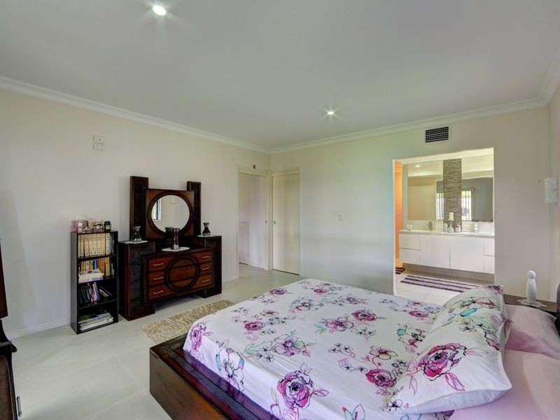 34 Sienna Boulevard, Ashfield QLD 4670