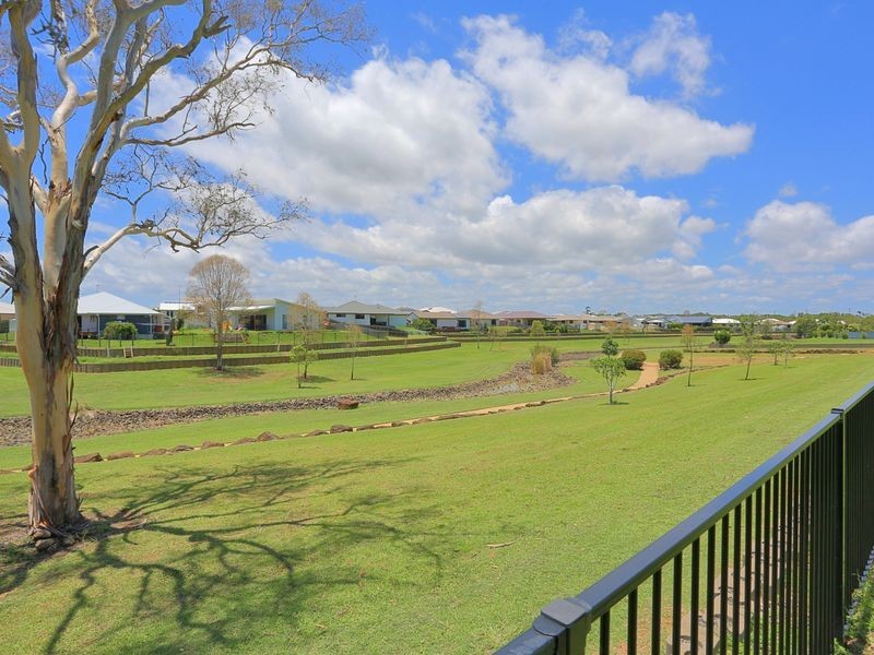 38 Sienna Boulevard, Ashfield QLD 4670