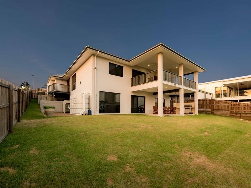 38 Sienna Boulevard, Ashfield QLD 4670