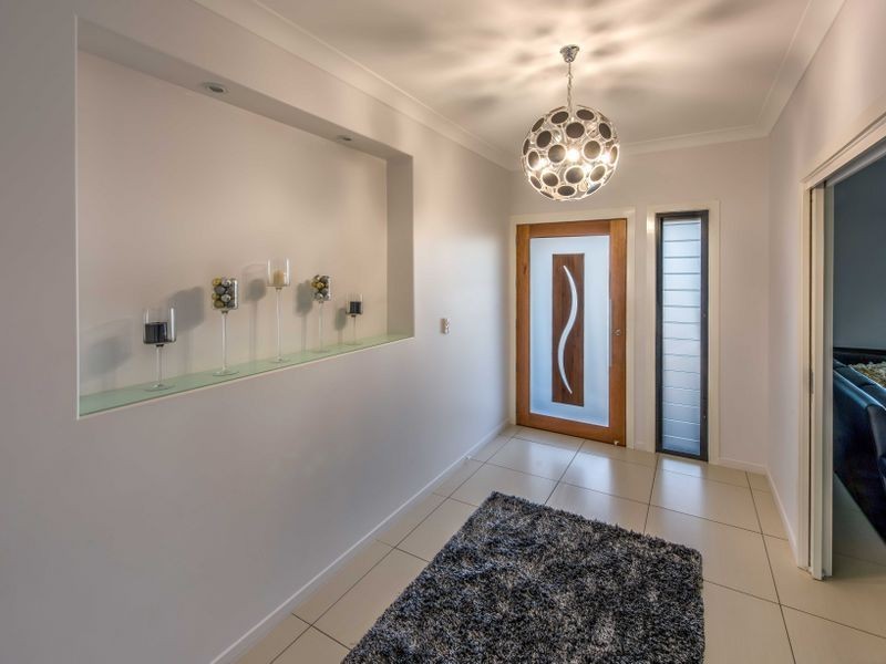 38 Sienna Boulevard, Ashfield QLD 4670