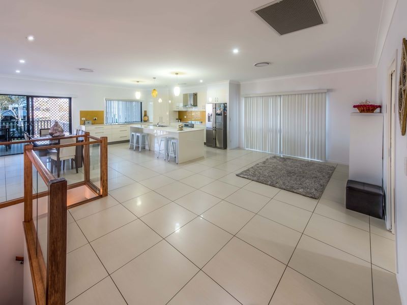 38 Sienna Boulevard, Ashfield QLD 4670