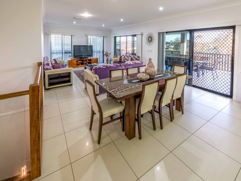 38 Sienna Boulevard, Ashfield QLD 4670