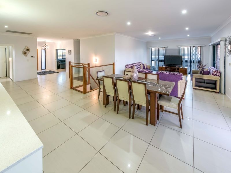 38 Sienna Boulevard, Ashfield QLD 4670
