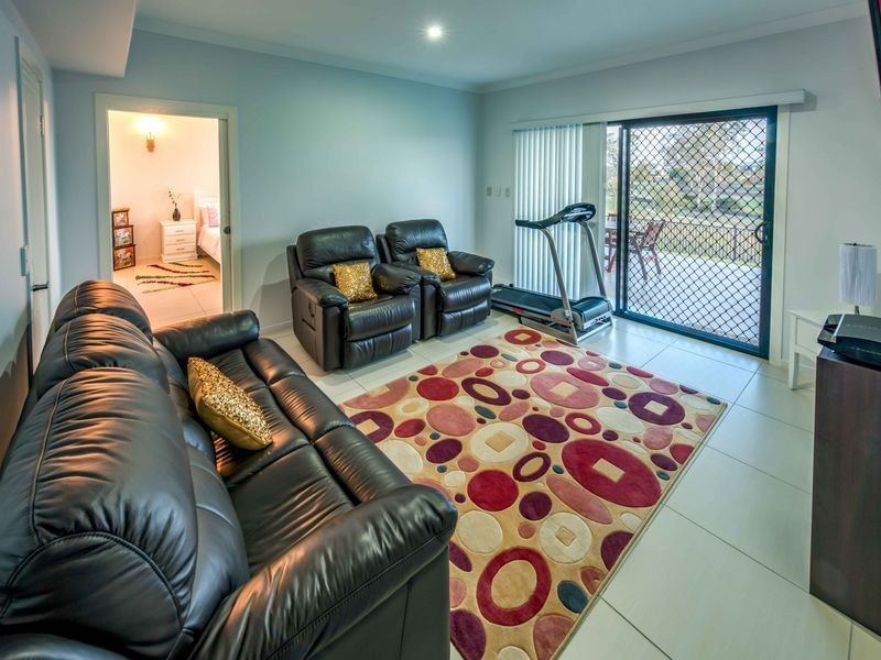 38 Sienna Boulevard, Ashfield QLD 4670