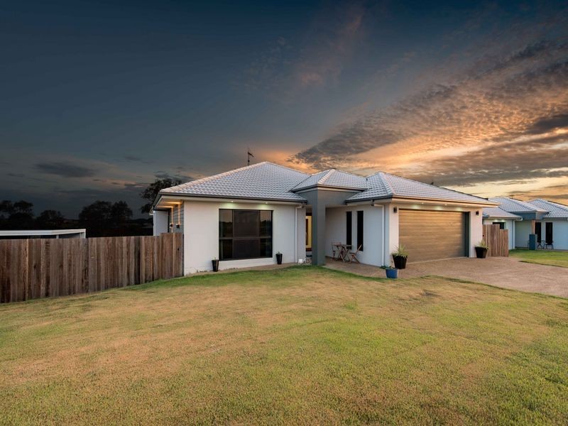 38 Sienna Boulevard, Ashfield QLD 4670