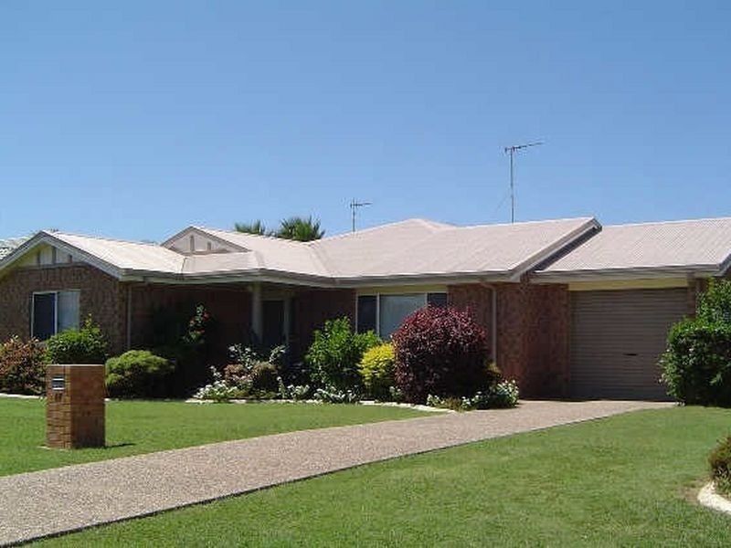 27 Oceanview Street, Bargara QLD 4670