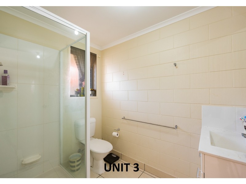 2 & 3/99 Gavin Street, Bundaberg North QLD 4670