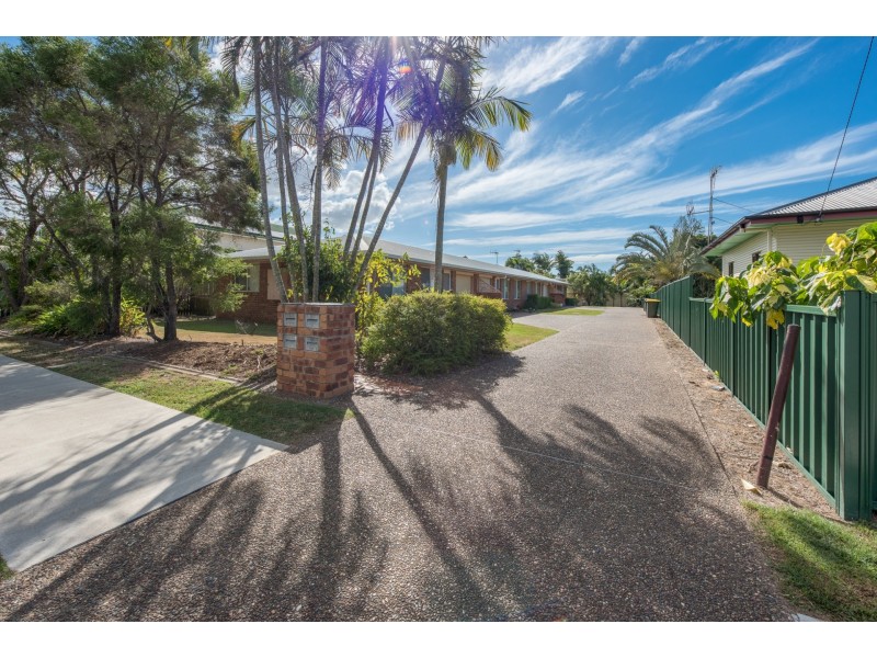 2 & 3/99 Gavin Street, Bundaberg North QLD 4670